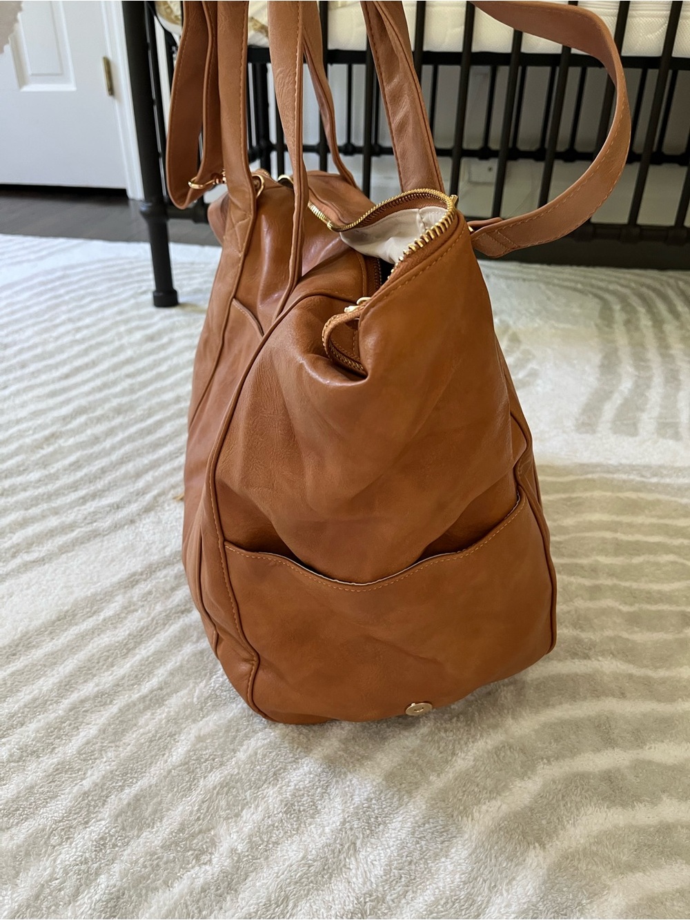 NWOT Huge Miss Fong Vegan Leather Diaper Bag Weekender Tote Bag in Cognac - Picture 8 of 12